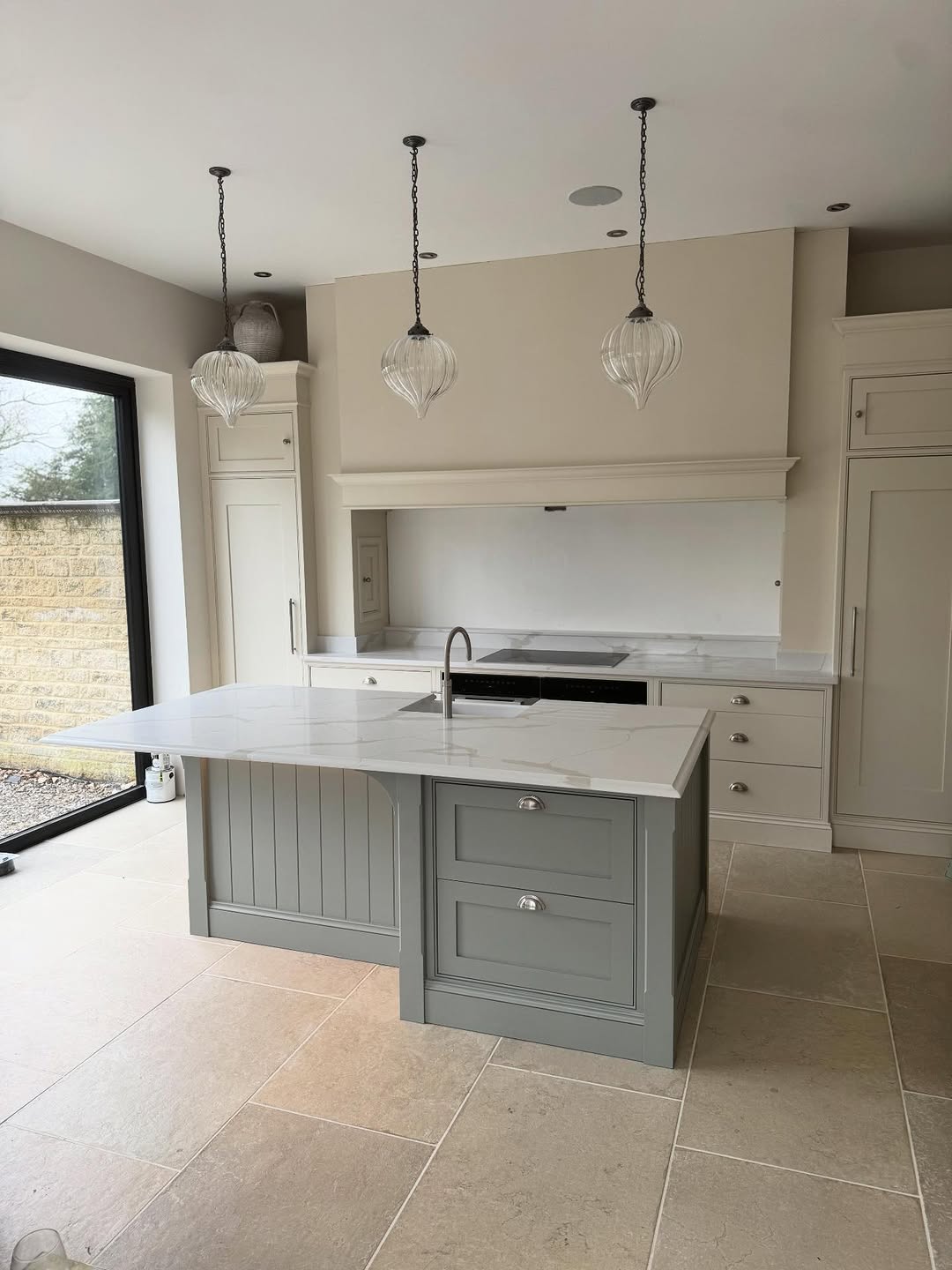 Quartz island installation